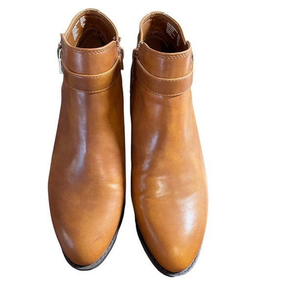 American Eagle Ankle Boots - Picture 2 of 9